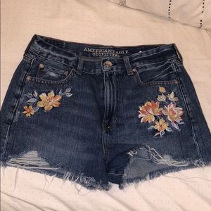 american eagle jean shorts with flowers